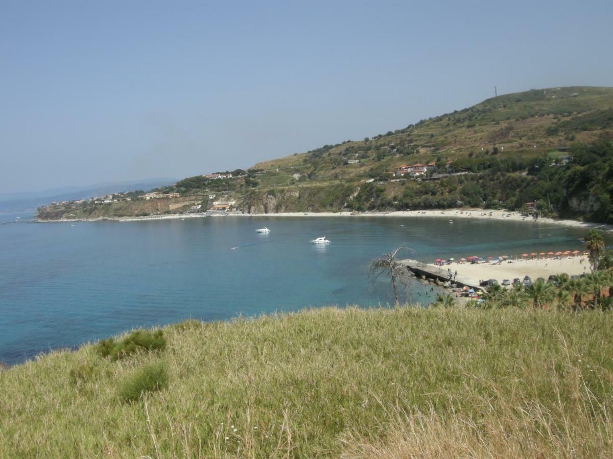 Villa Isabella Zambrone Exterior foto